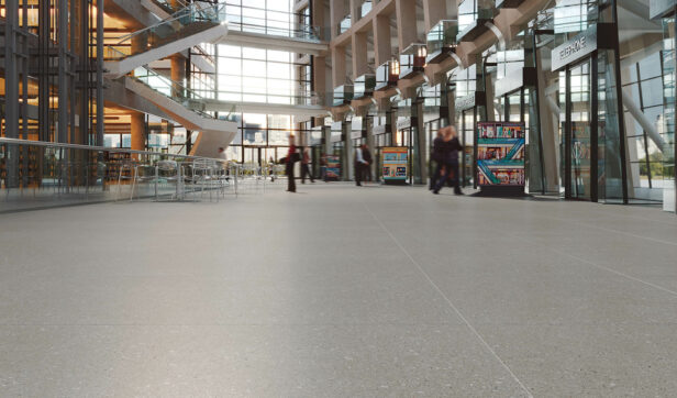 Centro comercial con azulejos de alto tránsito de Cifre Cerámica